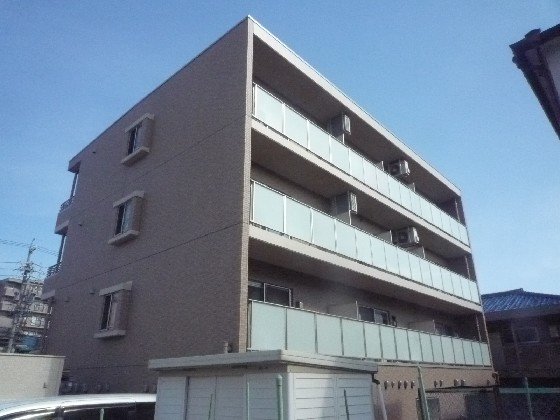 グランバレル一社
