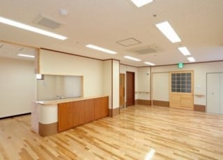 サービス付き高齢者向け住宅ユリシスの画像（2）