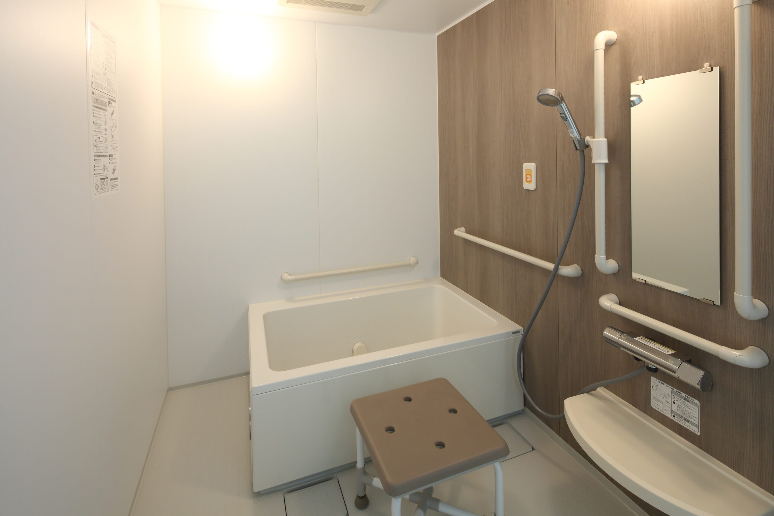 フィオレ・シニアレジデンス京都伏見の画像（3）